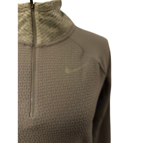 Nike Therma-Fit Quarter-Zip Pullover, Light Gray, Size Small, Women's - Picture 4 of 8
